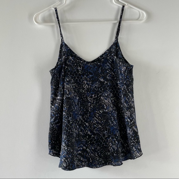 Wilfred Nostalgia 100% Silk V-neck Camisole, size XS, EUC - Picture 2 of 4